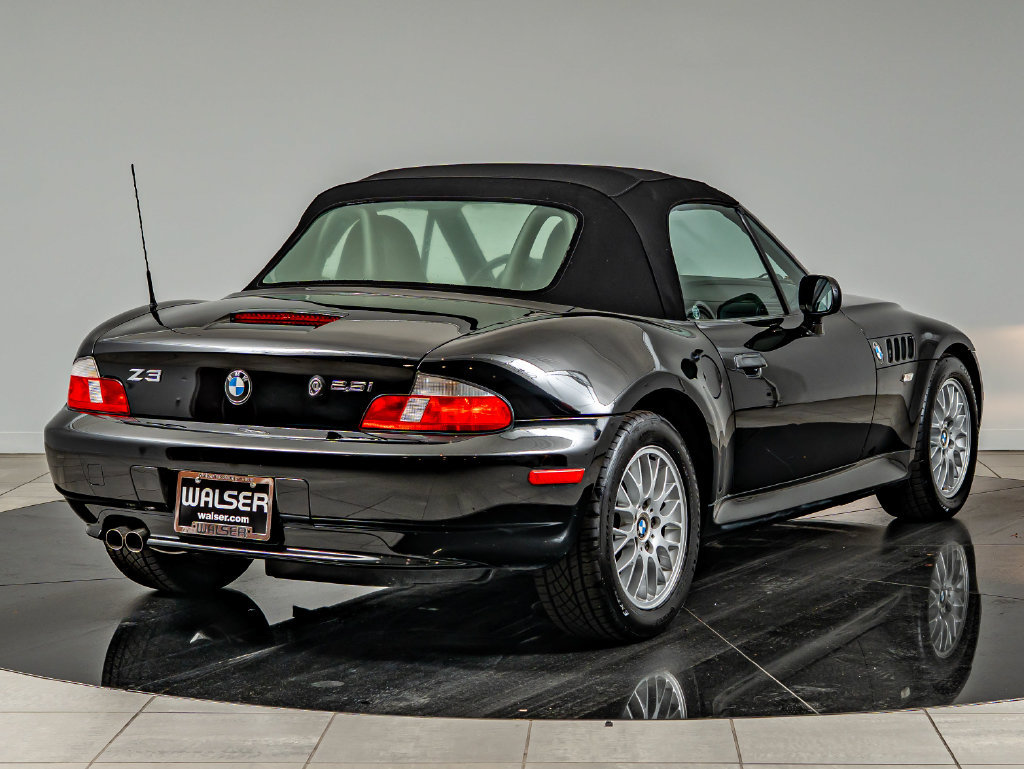 Used 2001 BMW Z3 2.5i RWD image 6