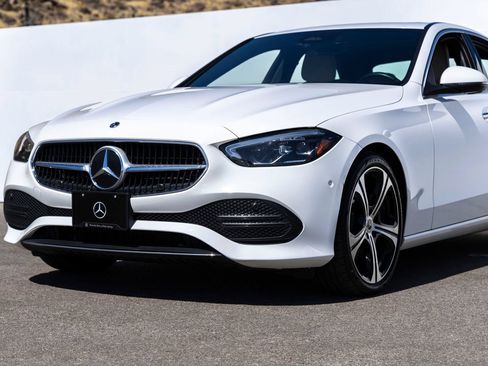 Used 2024 Mercedes-Benz C 300 Sedan image 6