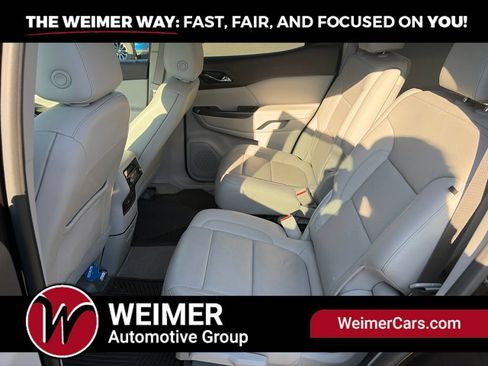Used 2020 GMC Acadia SLT AWD/4WD image 15