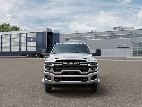 New 2026 RAM 3500 Tradesman AWD/4WD image 7