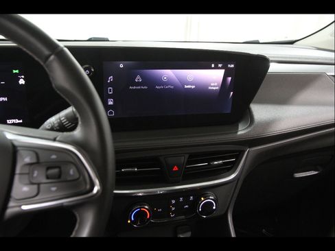 Used 2024 Buick Encore GX Preferred image 9