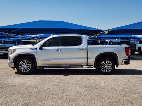 Used 2020 GMC Sierra 1500 SLT AWD/4WD image 3