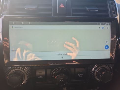 Used 2018 Toyota 4Runner TRD Off-Road Premium image 31