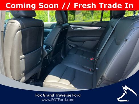 Used 2024 Cadillac XT6 Luxury w/ LPO, Floor Liner Package AWD/4WD image 4