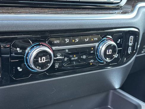 New 2026 GMC Sierra 1500 Elevation w/ LPO, Elevation Black Package image 12