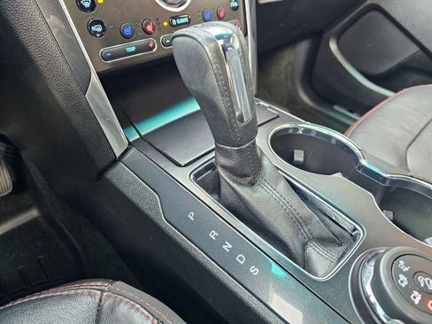 Used 2017 Ford Explorer Sport AWD/4WD image 32