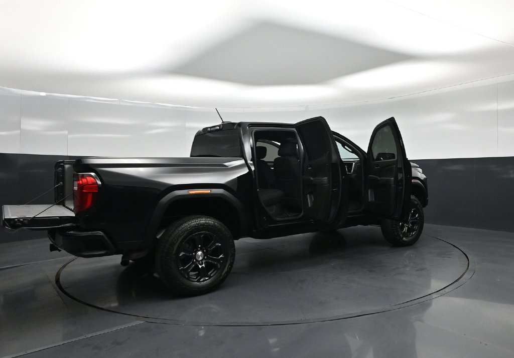 Used 2024 GMC Canyon Elevation RWD image 5