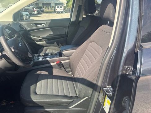 Used 2024 Ford Edge SE w/ Black Appearance Package AWD/4WD image 9