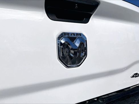 Used 2024 RAM 3500 Big Horn image 10