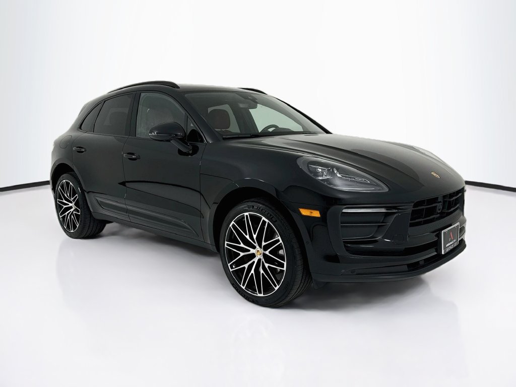 Certified 2023 Porsche Macan Turbo AWD/4WD image 9