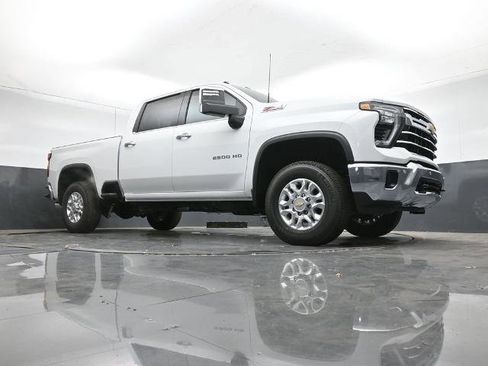 New 2026 Chevrolet Silverado 2500 LTZ w/ LTZ Plus Package image 15