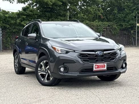 Used 2024 Subaru Crosstrek 2.0i Premium AWD/4WD image 2