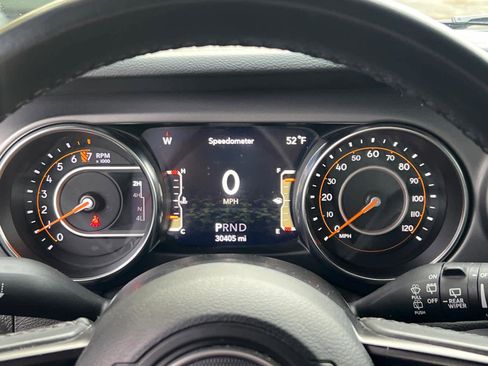 Used 2022 Jeep Wrangler Unlimited Willys image 17