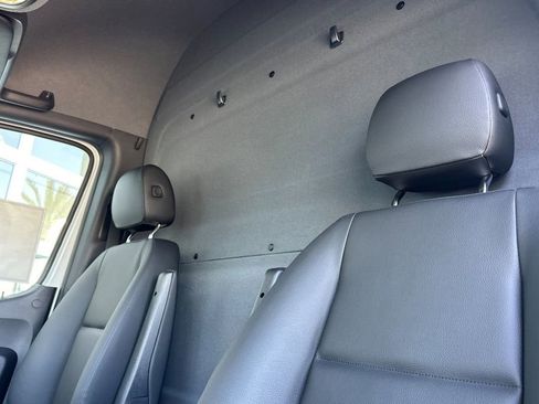 New 2024 Mercedes-Benz eSprinter 170 Cargo image 11