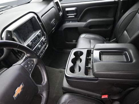 Used 2018 Chevrolet Silverado 1500 LT w/ All Star Edition AWD/4WD image 17
