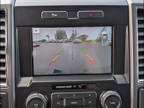 Used 2017 Ford F150 XLT w/ Equipment Group 302A Luxury AWD/4WD image 19