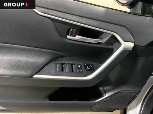 Used 2019 Toyota RAV4 XLE w/ Convenience Package AWD/4WD image 36