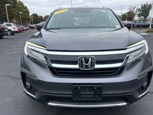 Used 2019 Honda Pilot Elite image 2