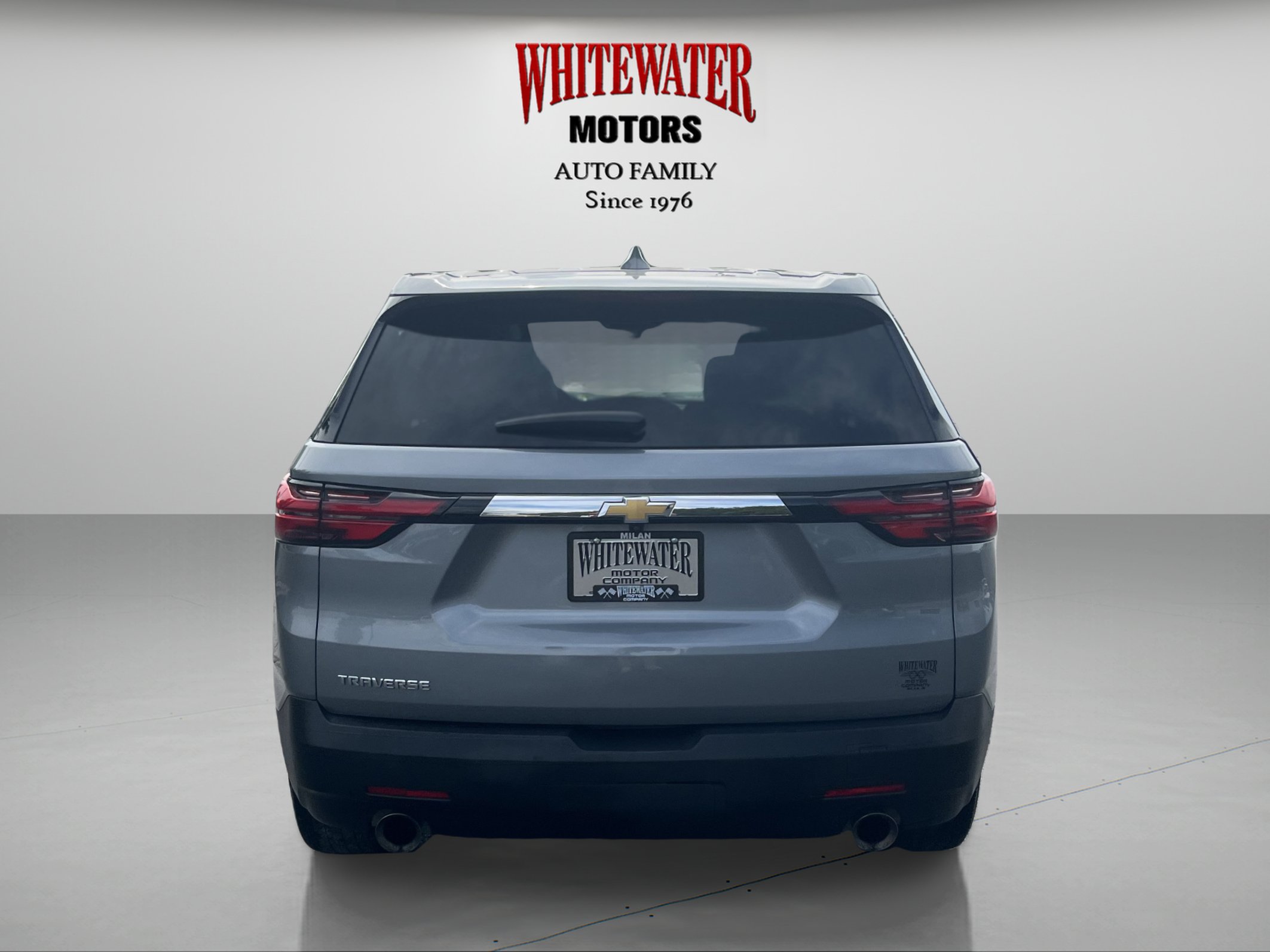 Used 2023 Chevrolet Traverse LS FWD image 4
