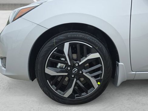 New 2025 Nissan Versa SR image 23