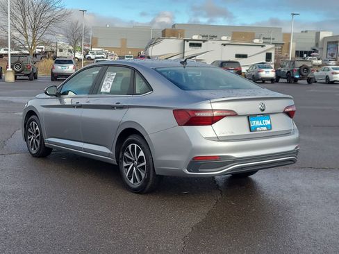 Used 2024 Volkswagen Jetta S image 12