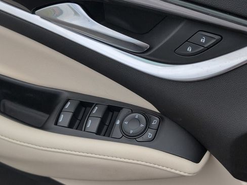 Used 2023 Buick Enclave Essence w/ LPO, Floor Liner Package FWD image 18