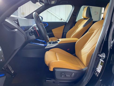 Used 2025 BMW X3 M50 w/ Premium Package image 5