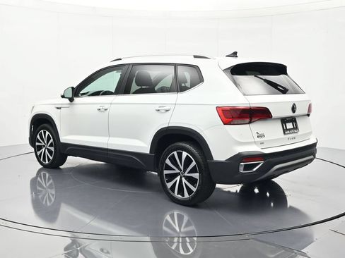 Used 2024 Volkswagen Taos SE FWD image 7