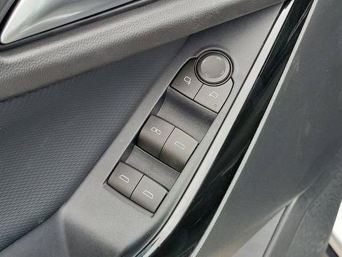 New 2026 Chevrolet Equinox LT w/ Safety and Technology Package FWD image 15