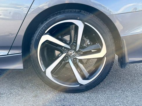 Used 2018 Honda Accord Sport image 46