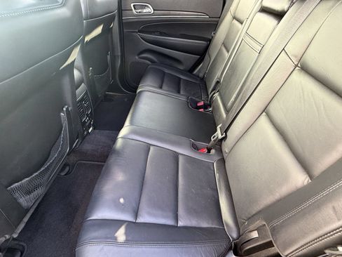 Used 2018 Jeep Grand Cherokee Limited RWD image 25