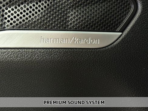 Used 2022 Hyundai Santa Fe Limited image 5