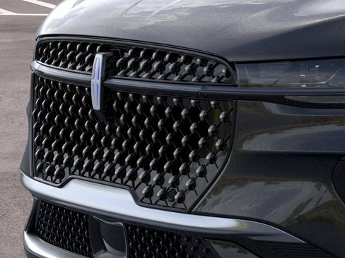 New 2026 Lincoln Nautilus Black Label AWD/4WD image 17