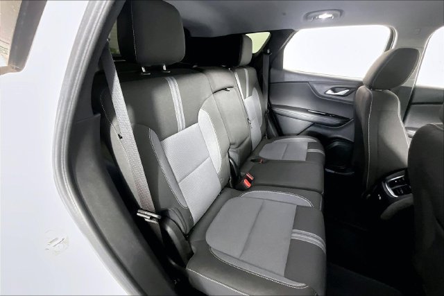 Used 2023 Chevrolet Blazer LT FWD image 27