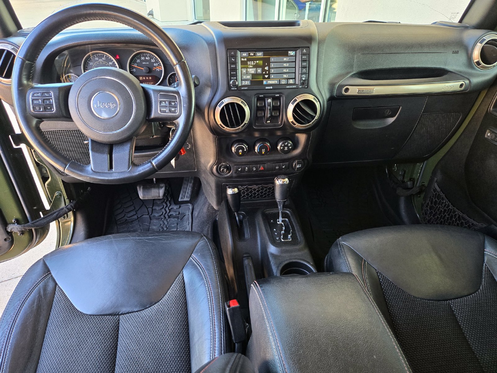 Used 2016 Jeep Wrangler Unlimited Sahara AWD/4WD image 8