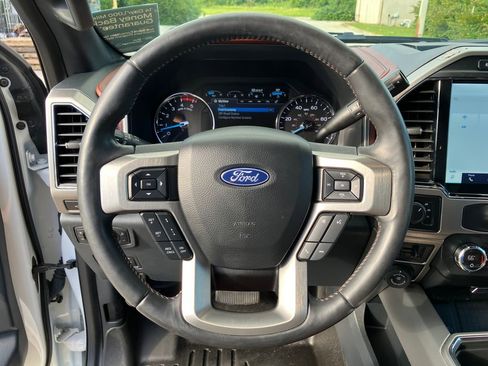 Certified 2022 Ford F450 Platinum w/ FX4 Off-Road Package image 16