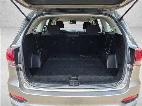 Used 2019 Kia Sorento FWD w/ LX Convenience Package image 27