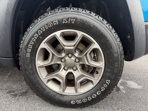 Used 2021 Jeep Cherokee Trailhawk w/ Sun, Sound & Nav Group image 24