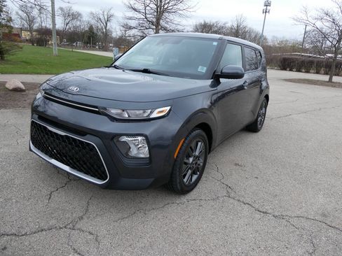 Used 2021 Kia Soul S FWD image 1
