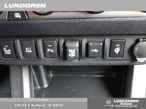 Used 2021 Toyota Tacoma TRD Off-Road image 23