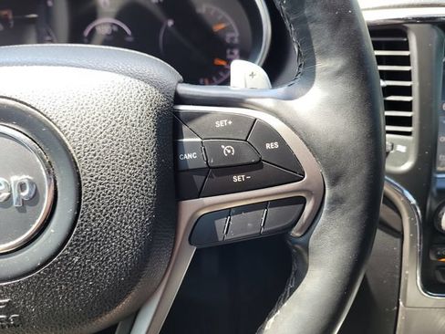 Used 2017 Jeep Grand Cherokee Altitude AWD/4WD image 27