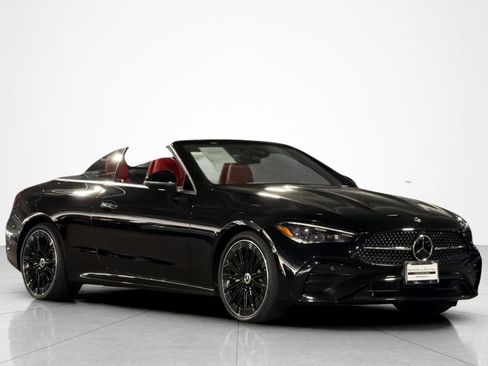Used 2026 Mercedes-Benz CLE 300 4MATIC Cabriolet image 7