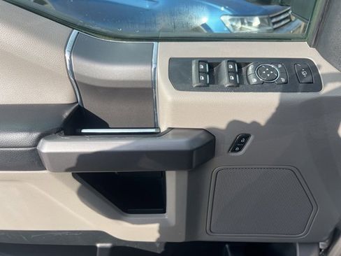Used 2019 Ford F250 XLT w/ XLT Premium Package image 9