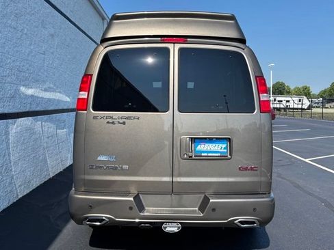 Used 2025 GMC Savana 2500 w/ Driver Convenience Package RWD image 9