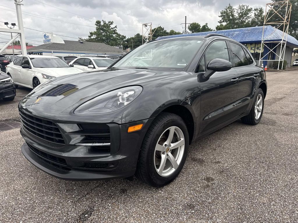 Used 2020 Porsche Macan AWD/4WD image 3