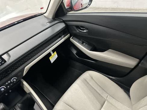 Used 2025 Honda Accord LX image 13