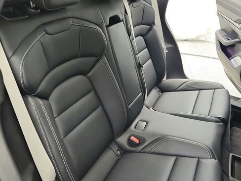 Used 2023 Porsche Taycan GTS image 36