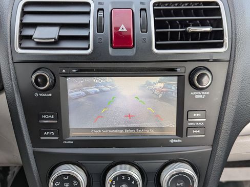 Used 2016 Subaru Forester 2.5i w/ Alloy Wheel Package image 3