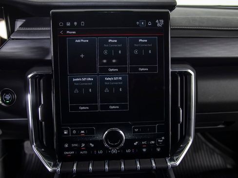 Used 2024 GMC Acadia Elevation FWD image 32