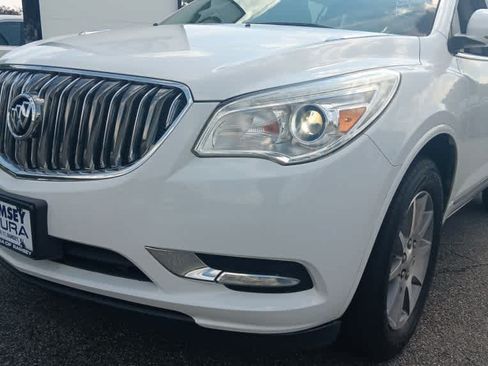 Used 2017 Buick Enclave Leather FWD image 9